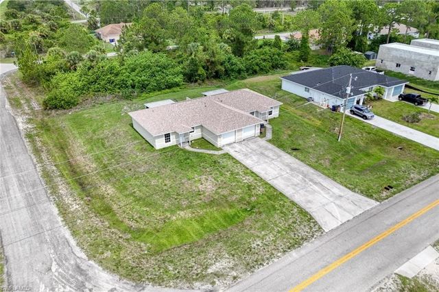936-938 Eisenhower BLVD, Lehigh Acres, FL 33974