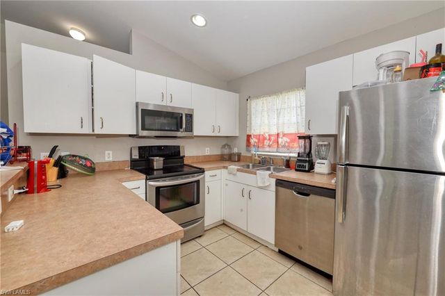 936-938 Eisenhower BLVD, Lehigh Acres, FL 33974