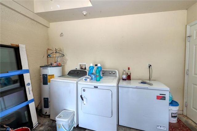 936-938 Eisenhower BLVD, Lehigh Acres, FL 33974