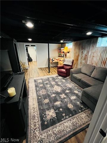 7861 N Gannett Road, Northfield, OH 44067