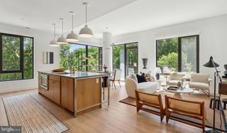 10511 STRATHMORE HALL ST #903, North Bethesda, MD 20852