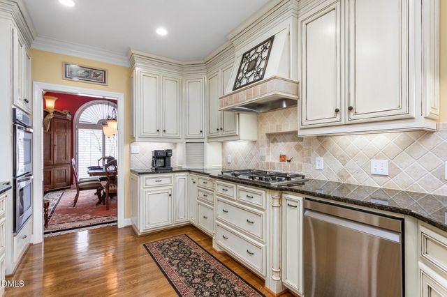 2708 Sturbridge Court, Burlington, NC 27215