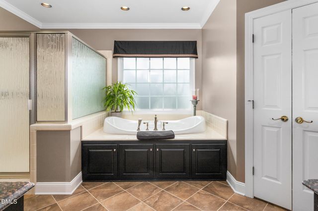 2708 Sturbridge Court, Burlington, NC 27215