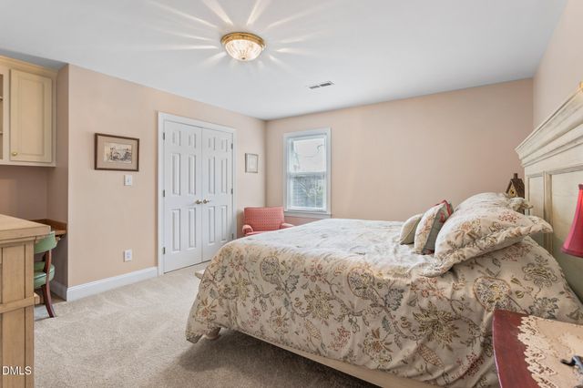 2708 Sturbridge Court, Burlington, NC 27215