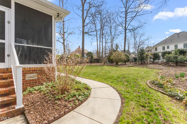 2708 Sturbridge Court, Burlington, NC 27215