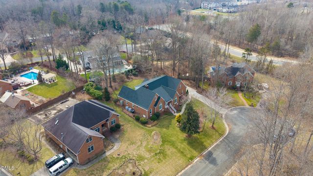 2708 Sturbridge Court, Burlington, NC 27215