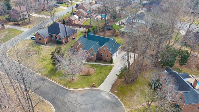 2708 Sturbridge Court, Burlington, NC 27215