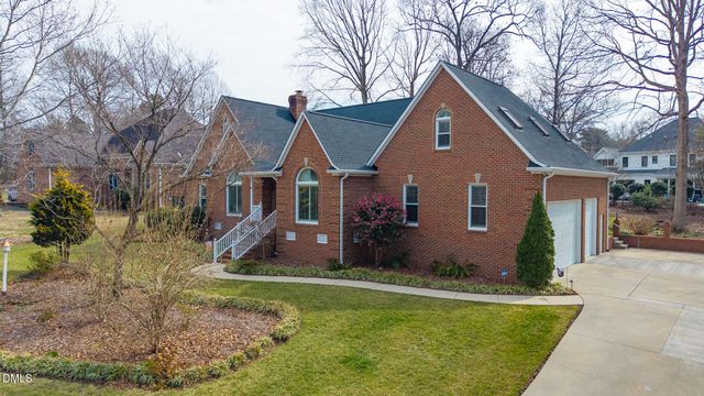 2708 Sturbridge Court, Burlington, NC 27215