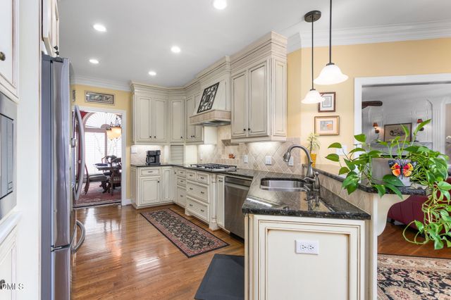 2708 Sturbridge Court, Burlington, NC 27215