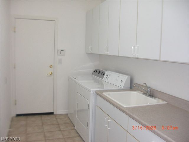 9 Morninglow Pass, Henderson, NV 89052