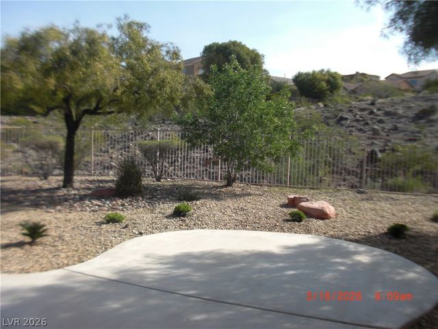 9 Morninglow Pass, Henderson, NV 89052