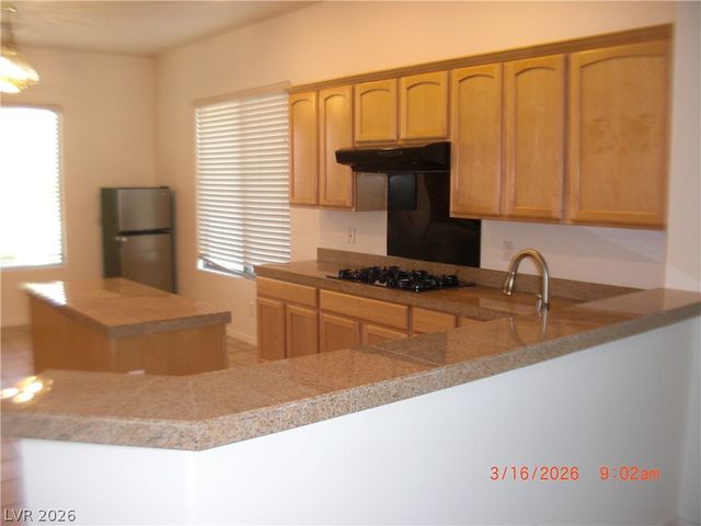 9 Morninglow Pass, Henderson, NV 89052