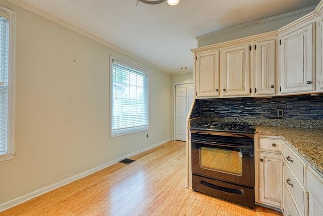 595 Woodland Street, Spartanburg, SC 29302