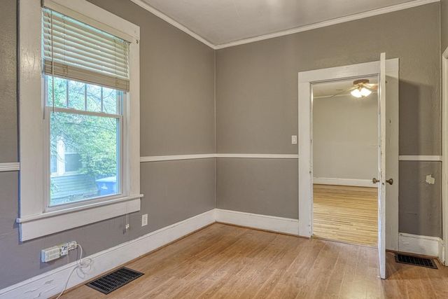 595 Woodland Street, Spartanburg, SC 29302