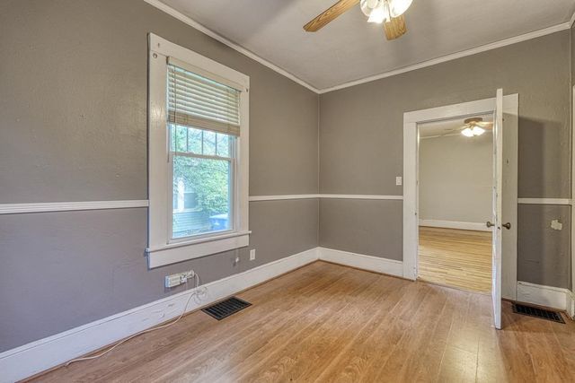 595 Woodland Street, Spartanburg, SC 29302
