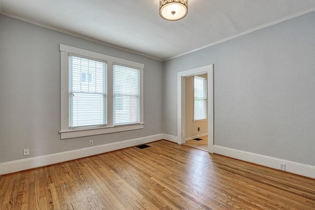 595 Woodland Street, Spartanburg, SC 29302