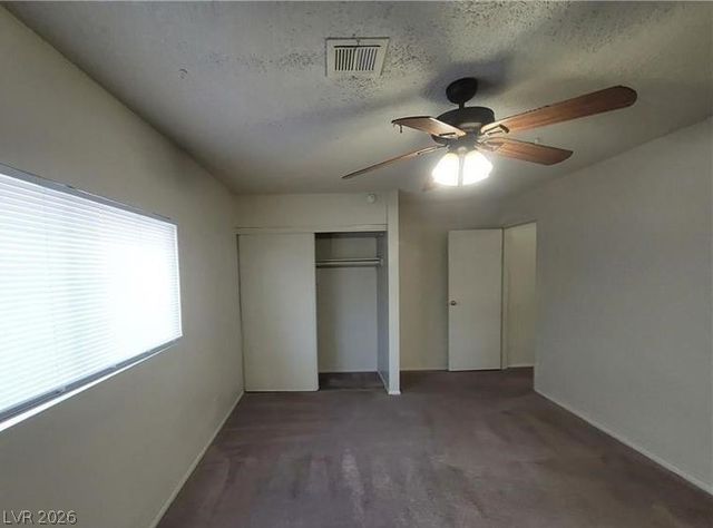 854 Stainglass Lane, Las Vegas, NV 89110