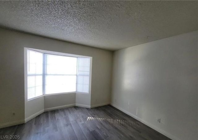854 Stainglass Lane, Las Vegas, NV 89110