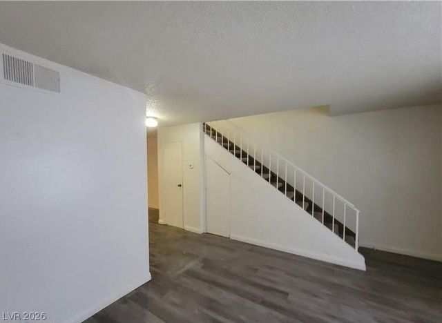 854 Stainglass Lane, Las Vegas, NV 89110