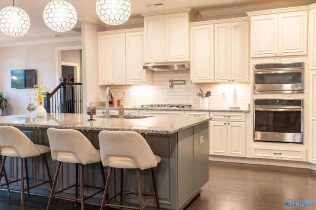 121 Phillipsridge Drive, Huntsville, AL 35811