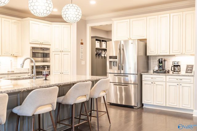 121 Phillipsridge Drive, Huntsville, AL 35811