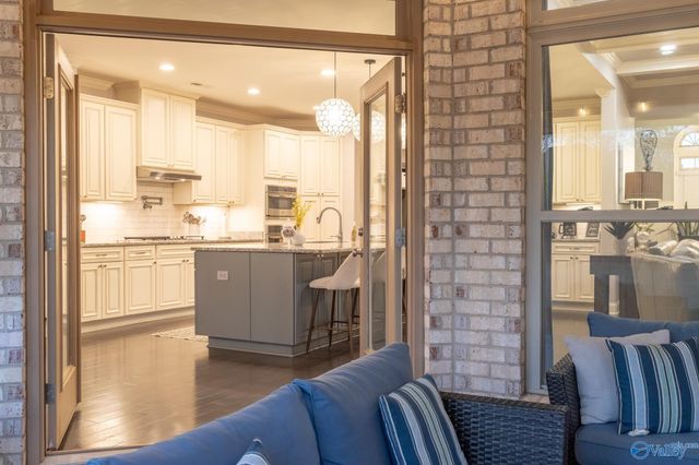 121 Phillipsridge Drive, Huntsville, AL 35811