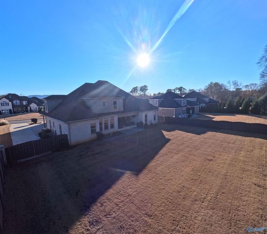 121 Phillipsridge Drive, Huntsville, AL 35811