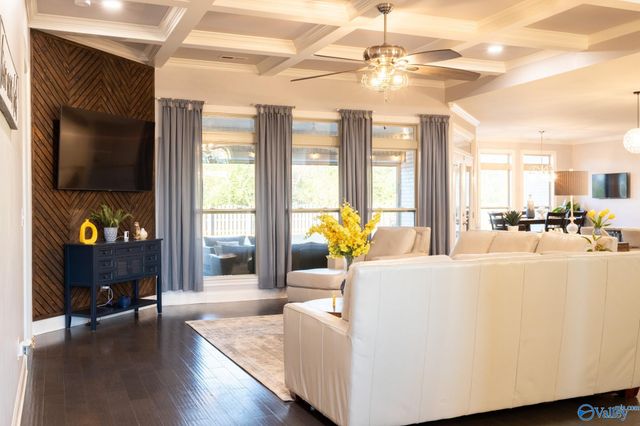 121 Phillipsridge Drive, Huntsville, AL 35811