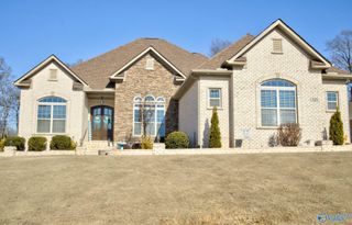 121 Phillipsridge Drive, Huntsville, AL 35811