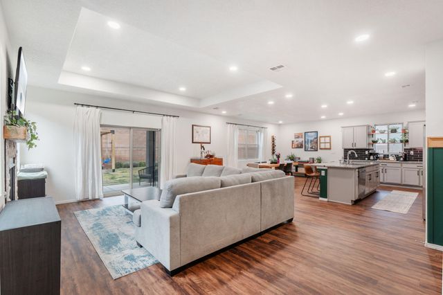 2024 Lobo Trot Court SE, Albuquerque, NM 87123