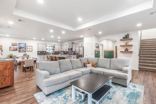 2024 Lobo Trot Court SE, Albuquerque, NM 87123