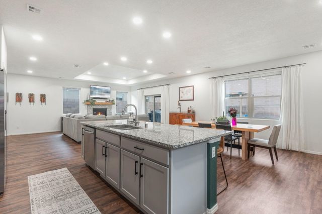 2024 Lobo Trot Court SE, Albuquerque, NM 87123