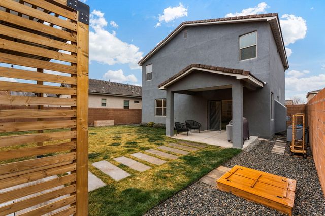 2024 Lobo Trot Court SE, Albuquerque, NM 87123