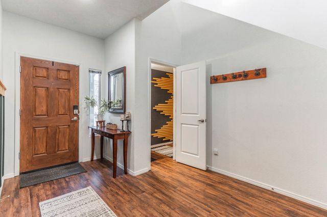 2024 Lobo Trot Court SE, Albuquerque, NM 87123