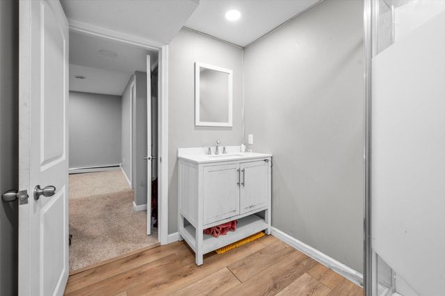 2656 Fremont Avenue E, Maplewood, MN 55119