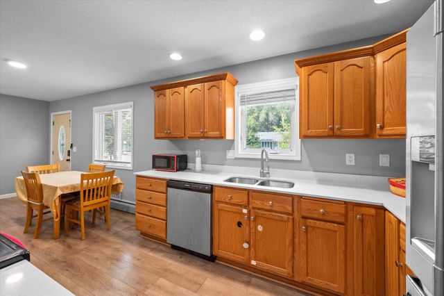 2656 Fremont Avenue E, Maplewood, MN 55119