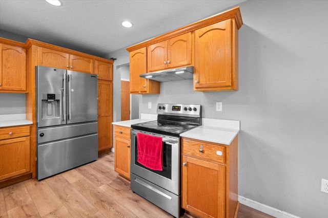 2656 Fremont Avenue E, Maplewood, MN 55119