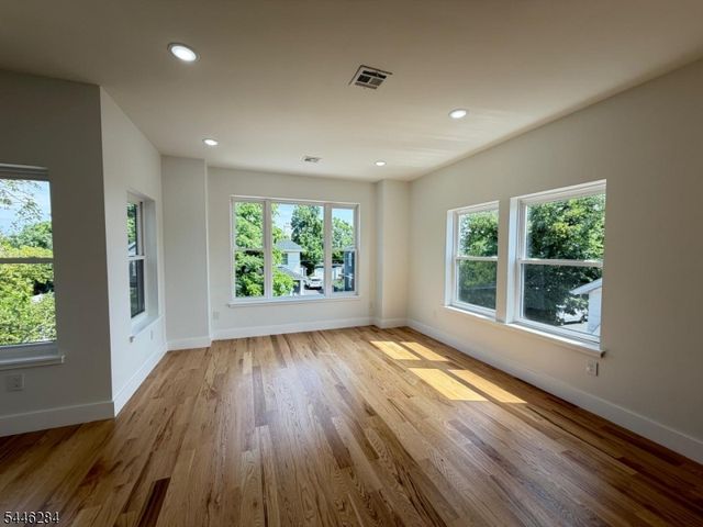 93 Melville Pl, Irvington Twp., NJ 07111