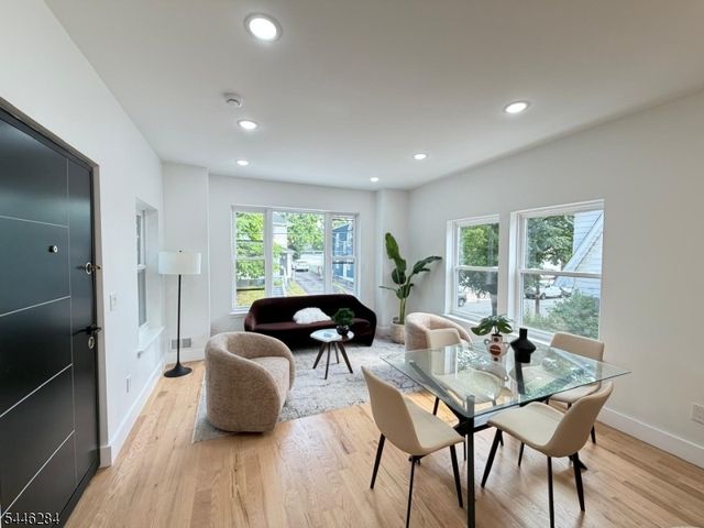 93 Melville Pl, Irvington Twp., NJ 07111