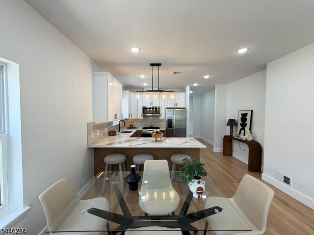 93 Melville Pl, Irvington Twp., NJ 07111