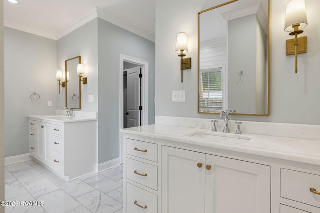 205 Live Oak Drive, Lafayette, LA 70503