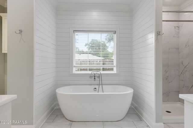 205 Live Oak Drive, Lafayette, LA 70503