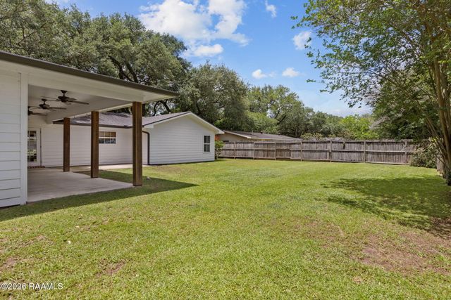 205 Live Oak Drive, Lafayette, LA 70503