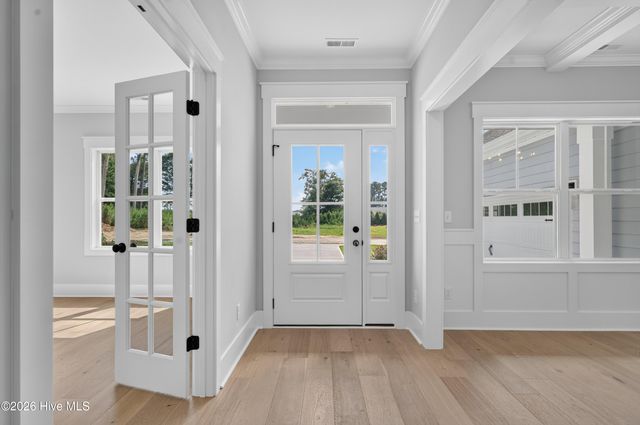 323 Grayhawk Circle, Wilmington, NC 28411