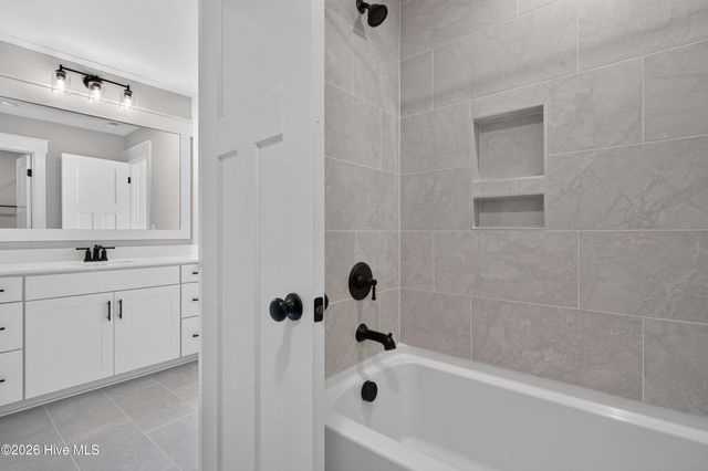 323 Grayhawk Circle, Wilmington, NC 28411