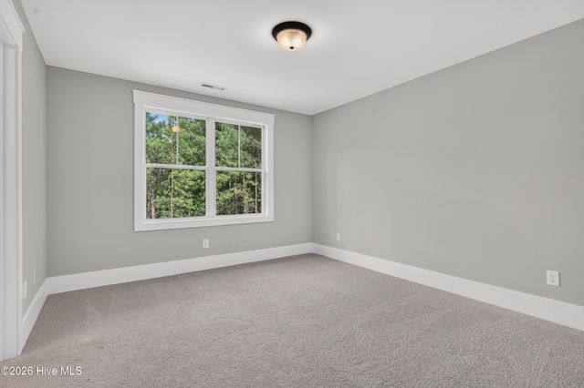 323 Grayhawk Circle, Wilmington, NC 28411