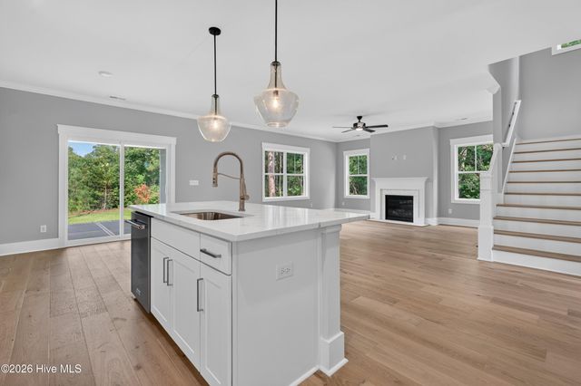 323 Grayhawk Circle, Wilmington, NC 28411