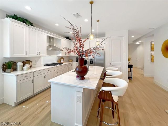 8841 Oceana WAY, Naples, FL 34114