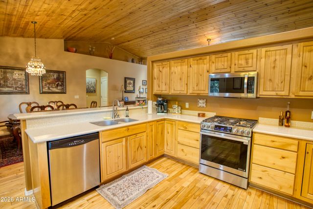 925 Wild Horse Road, Show Low, AZ 85901