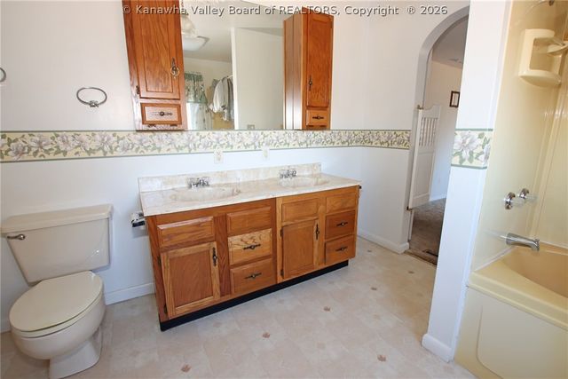 1201 MacCorkle Avenue Se, Charleston, WV 25304